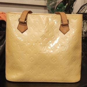 AUTHENTIC Louis Vuitton Vernis